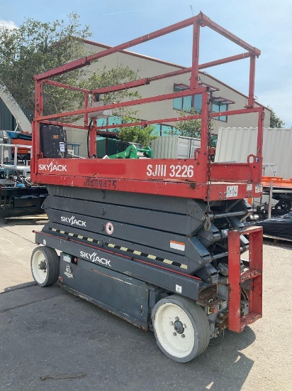SKYJACK SCISSOR LIFT MODEL 3226, ELECTRIC, APPROX MAX PLATFORM HEIGHT 26FT, NON MARKING TIRES, BU...