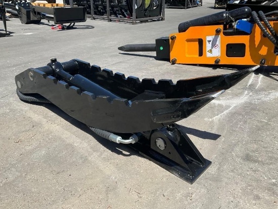UNUSED 2025 GIYI 7T HYDRAULIC THUMB CLAMP FOR EXCAVATOR, FITS CAT 7-9TON EXCAVATOR