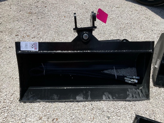 ( 1 ) 2025 UNUSED VICSEC TITLING BUCKET ATTACHMENT FOR EXCAVATOR, APPROX 32in, FITS 1-3TON EXCAVA...