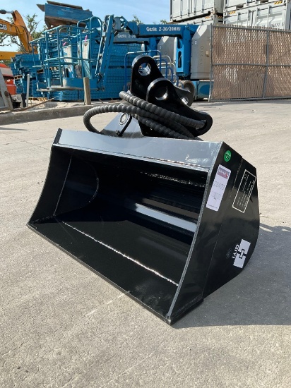 ( 1 ) 2025 UNUSED GIYI 3T HYDRAULIC TITLING BUCKET ATTACHMENT FOR EXCAVATOR, APPROX 32in, FITS
