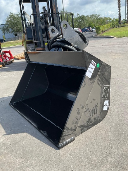 ( 1 ) UNUSED 2025 GIYI 5T HYDRAULIC TILT BUCKET ATTACHMENT FOR EXCAVATOR, FITS CAT 5TON EXCAVATOR,
