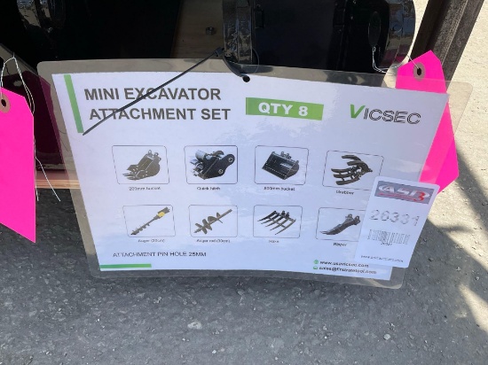 UNUSED 2025 VICSEC MINI EXCAVATOR ATTACHMENT SET WHICH INCLUDES ( 1 ) BUCKET WITH TEETH / ( 1 ) Q...