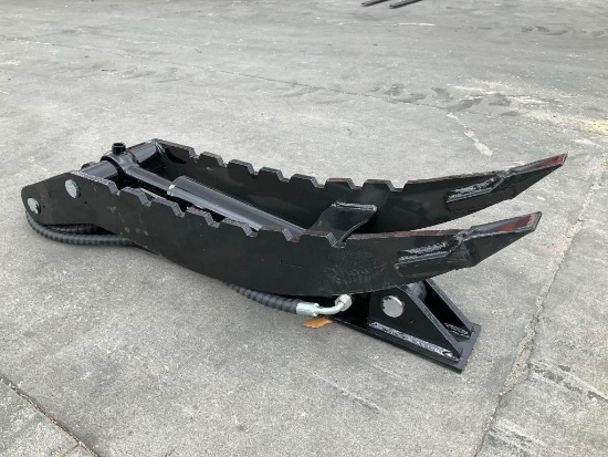 ( 1 ) UNUSED 2025 GIYI 5T HYDRAULIC THUMB CLAMP FOR EXCAVATOR, FITS CAT 3-5TON EXCAVATOR