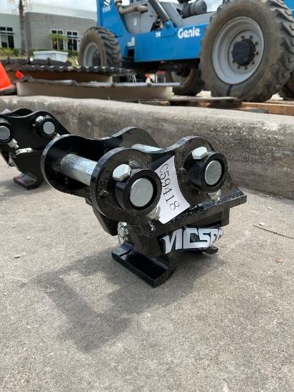 ( 1 ) UNUSED 2025 VICSEC QUICK COUPLER ATTACHMENT FOR EXCAVATOR, FITS 1-2TON EXCAVATOR