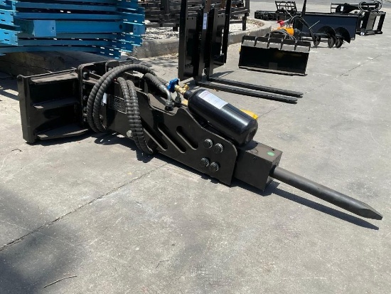 ( 1 ) UNUSED 2025 GIYI BREAKER HAMMER MODEL GY-P45, APPROX TOTAL LENGTH 56in, TOOL BOX INCLUDED