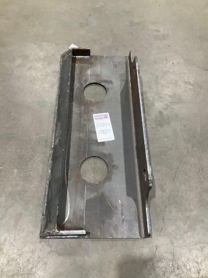 UNUSED 2025 MOUNTING PLATE FOR DINGO SKID STEER, APPROX 24in W