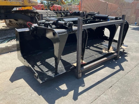 UNUSED 2025 GIYI PLATE GRABBER ATTACHMENT MODEL GY-PG72C FOR UNIVERSAL SKID STEER, APPROX 72in W