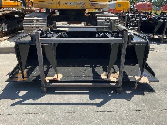 UNUSED 2025 GIYI PLATE GRABBER ATTACHMENT MODEL GY-PG72C FOR UNIVERSAL SKID STEER, APPROX 72in W