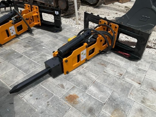 ( 1 ) UNUSED 2025 GIYI SKID STEER HAMMER MODEL 680; APPROX DRIVE OIL PRESSURE 72in