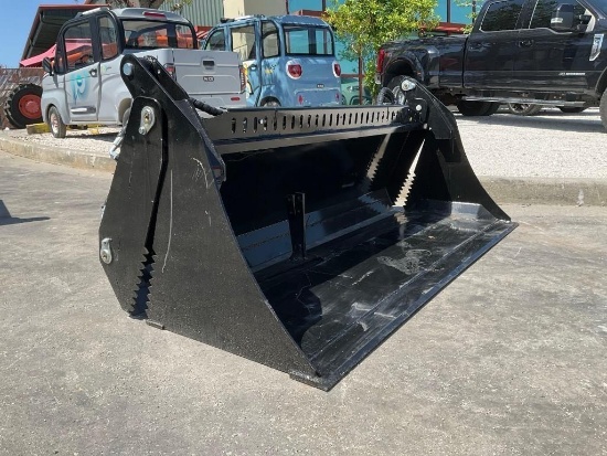 UNUSED 2025 GIYI 4-IN-1 BUCKET ATTACHMENT MODEL GY-XKH39F FOR SKID STEER, APPROX 39in