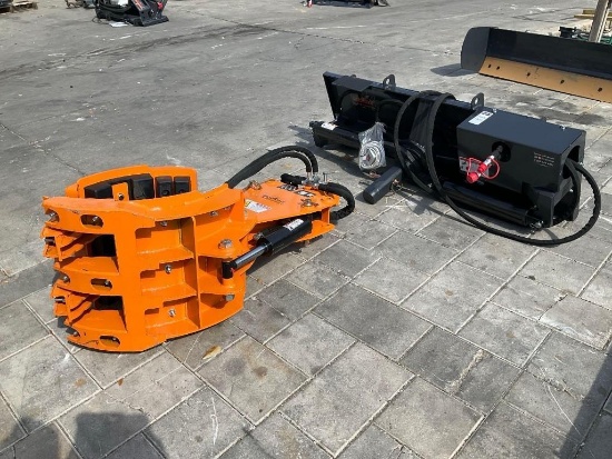 UNUSED 2024 LANDHONOR ROCK AND TREE HAND ATTACHMENT MODEL RTH-13-2000G FOR UNIVERSAL SKID STEER,