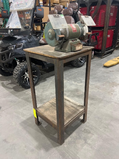 Challenger Model 153 1/3 HP Grinder on Metal tabel