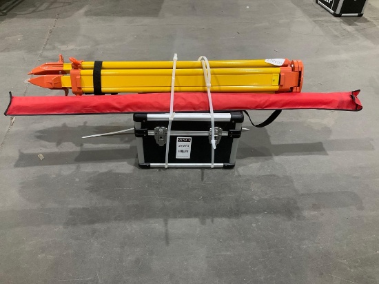 UNUSED 2025 SELF-LEVELING ROTARY LASER IN CARRYING CASE , OPERATING MANUAL MEASURING STICK & STAND