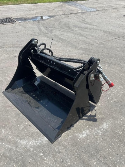UNUSED 2025 GIYI 4-IN-1 BUCKET ATTACHMENT MODEL GY-XKH39F FOR SKID STEER, APPROX 39in(PLEASE NOTE