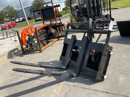 UNUSED 2025GIYI SIDE SHIFT FORK ATTACHMENT MODEL GY-CYHC FOR MINI SKID STEER ( STOCK PHOTO USED )