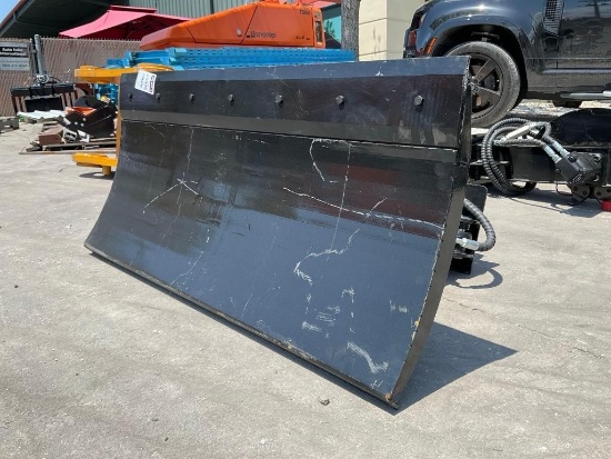 ( 1 ) UNUSED 2025 GIYI SNOW SHOVEL ATTACHMENT MODEL GY-TXC FOR MINI SKID STEER
