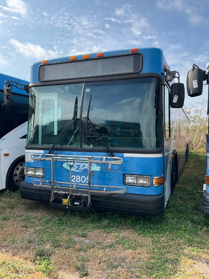 GILLIG CORP TRANSIT BUS