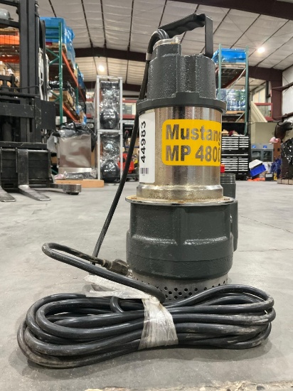 UNUSED 2in SUBMERSIBLE MUSTANG MP4800 PUMP