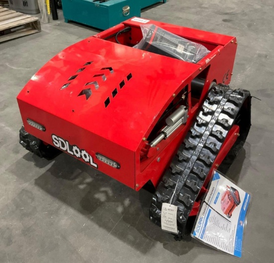UNUSED SDLOOL REMOTE CONTROL CRAWLER LAWN MOWER MODEL 800, GAS POWERED, APPROX CUTTING WIDTH 20in