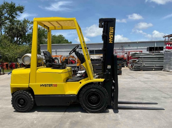 HYSTER FORKLIFT MODEL H50XM , LP POWERED, APPROX MAX CAPACITY 5000LBS, APPROX MAX HEIGHT 189in TI...