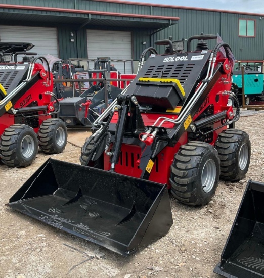 Unused 2026 Sdlool Stand On Skid Steer Loader Model 323tz, Gas Powered, Electric Start; Approx Ra...