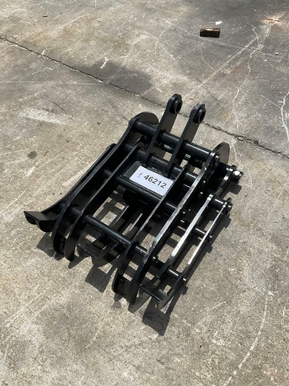 ( 1 ) Unused Mini Grapple Attachment For Mini Excavator