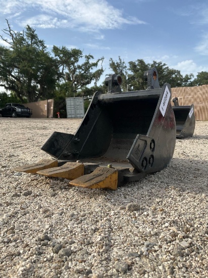 UNUSED MINI BUCKET WITH TEETH ATTACHMENT FOR MINI EXCAVATOR, APPROX 12in