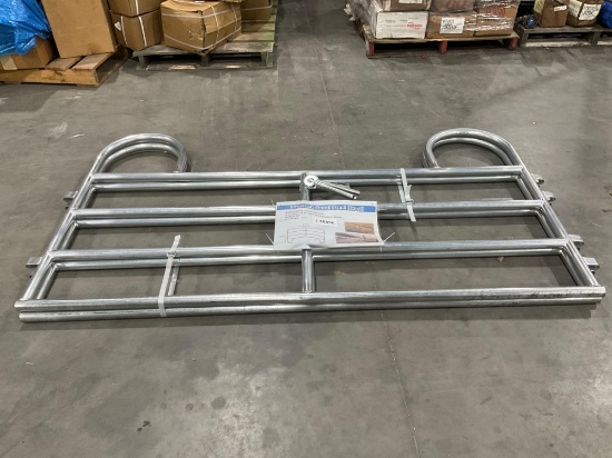 LIVESTOCK CORRAL PANEL; 2 PANELS; GALVANIZED ROUND TUBE DIA APPROX 38 MM; APPROX 6 FT X 4 FT PER