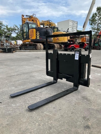 UNUSED 2026 FORKS ATTACHMENT FOR MINI SKID STEER, APPROX 25in W , FORKS APPROX 30in L