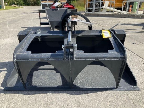 UNUSED 2026 WOLVERINE MINI STUMP GRAPPLE ATTACHMENT MODEL MSG-11-44W FOR MINI SKID STEER