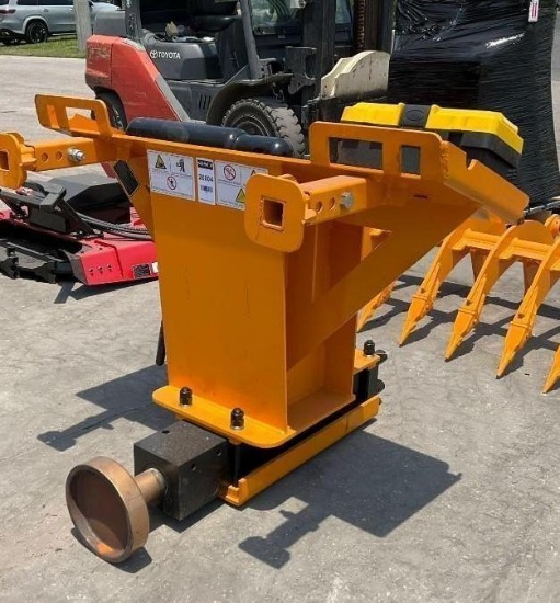 ( 1 ) UNUSED 2026 PILE HAMMER MODEL AD680, APPROX TOTAL LENGTH 47 IN; APPROX DRILL ROD DIA 3 IN