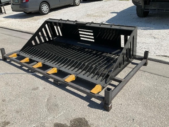 ( 1 ) UNUSED 2026 ROCK BUCKET ATTACHMENT MODEL RB66 FOR UNIVERSAL SKID STEER , APPROX WORKING WIDTH