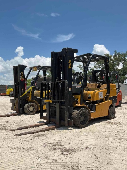 YALE FORKLIFT MODEL GLC080VXNGSE088; LP POWERED; APPROX MAX CAPACITY 7300 LBS; APPROX LOAD HEIGHT
