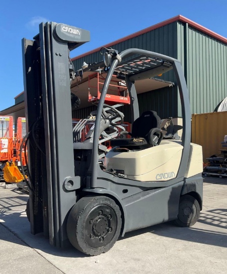CROWN FORKLIFT, LP POWERED, APPROX MAX CAPACITY 5000LBS, APPROX MAX HEIGHT 188in, MISSING FORKLIFT