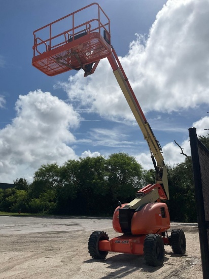 2013 JLG ARTICULATING JIB BOOM LIFT MODEL 600AJ, DIESEL, APPROX MAX PLATFORM HEIGHT 60FT, APPROX