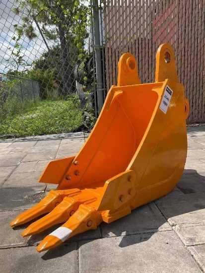 ( 1 ) UNUSED CAT 305 EXCAVATOR BUCKET W/ TEETH, APPROX 12 IN W