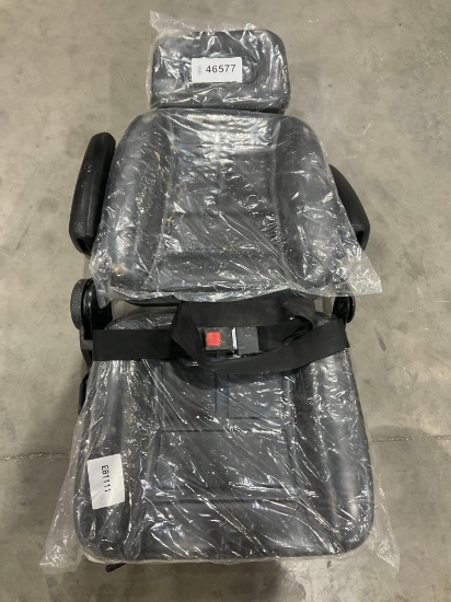 ( 1 ) UNUSED EQUIPMENT SEAT W ARM AND HEAD REST