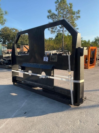 UNUSED 2026 GIYI MINI DINGO FORK ATTACHMENT MODEL FR47 FOR MINI SKID STEER, APPROX WORKING LENGTH