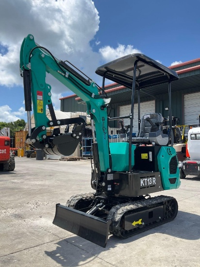 UNUSED 2026 CFG INDUSTRIAL MINI EXCAVATOR MODEL KT13R ; GAS POWERED; RUBBER TRACKS, BUCKET WITH
