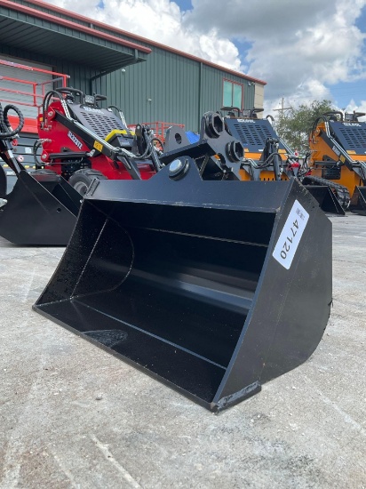 ( 1 ) UNUSED 2026 TILTING BUCKET ATTACHMENT FOR EXCAVATOR, APPROX 24in ; APPROX PIN DIA 1 IN
