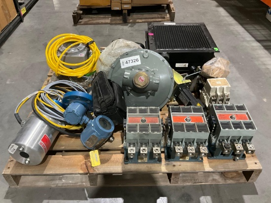 LOT OF ASSORTED INDUSTRIAL AND ELECTRICALCOMPONENTS: MULTIPLE MAKES, MODELS, AND CAPACITIES; BRANDS