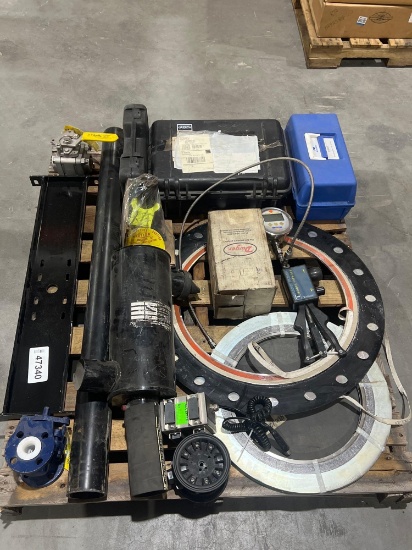 GAS DETECTION, PRESSURE TESTING, AND INDUSTRIAL COMPONENTS LOT