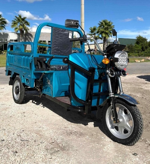 UNUSED 2026 HIGH-END ELECTRIC 3 WHEELED TRICYCLE WITH CARGO BED MODEL ET13; LED HEADLIGHTS; 3 SPEED
