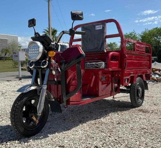 UNUSED 2026 HIGH-END ELECTRIC 3 WHEELED TRICYCLE WITH CARGO BED MODEL ET13; LED HEADLIGHTS; 3 SPEED