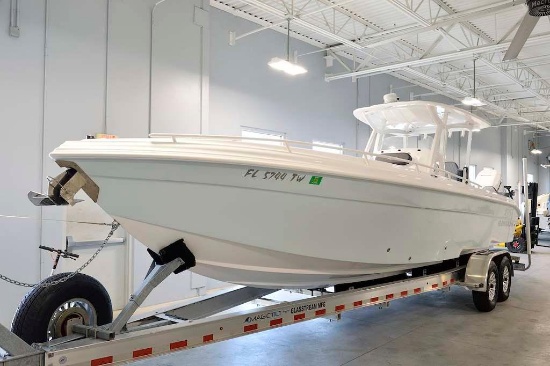 2025 GLASSTREAM 328 SCX; TWIN MERCURY RACING 400R OUTBOARDS, APPROX 800 HP COMBINED, APPROX 32