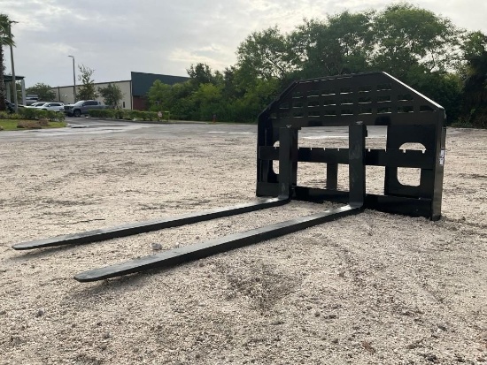 ( 1 ) UNUSED 2026 GIYI FORK ATTACHMENT MODEL DHC FOR SKID STEER , FORKS APPROX 60in LONG, APPROX ...
