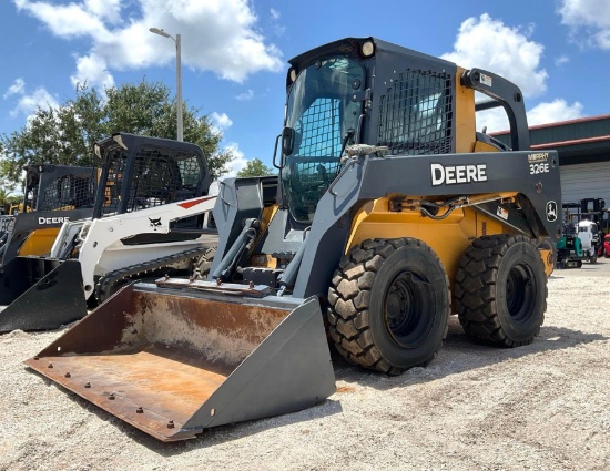 2014 JOHN DEERE SKID STEER MODEL 326E, DIESEL,ENCLOSED CAB, HEAT, A/C, BUCKET APPROX 75in W, HIGH...
