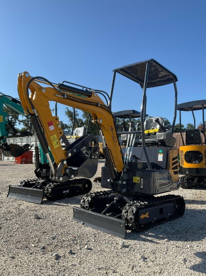 2026 CFG INDUSTRIAL MINI EXCAVATOR MODEL MX15RX; GAS POWERED; RUBBER TRACKS, BUCKET WITH TEETH &