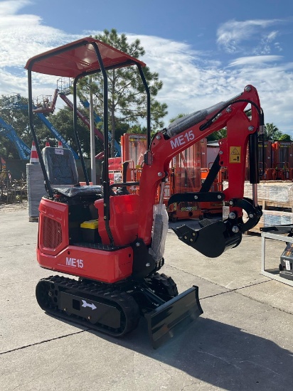 UNUSED 2026 RIDE ON EXCAVATOR MODEL ME15; GAS POWERED; RUBBER TRACKS, BUCKET WITH TEETH & THUMB A...