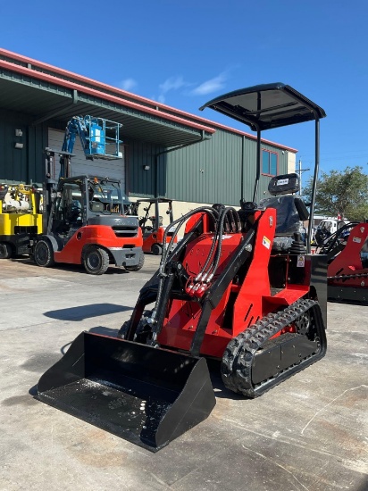UNUSED 2026 SDLANCH RIDE ON SKID STEER LOADER MODEL SSL580; GAS POWERED, ELECTRIC START, RUBBER